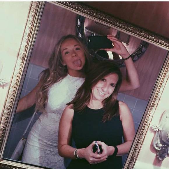 Meet your Posher, Cheryl - Picture 1 of 1